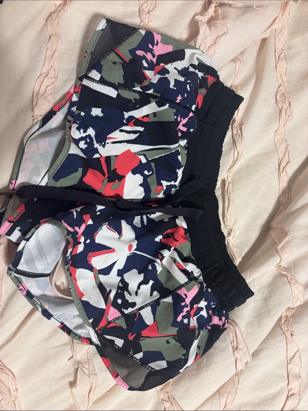 Lulu Multicolor Floral Camouflage Athletic Shorts size 4